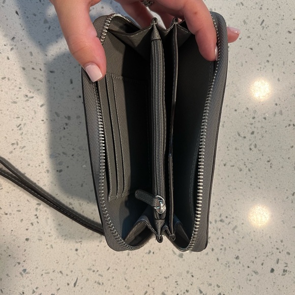 Michael Kors Gray small wrist wallet - Picture 3 of 3